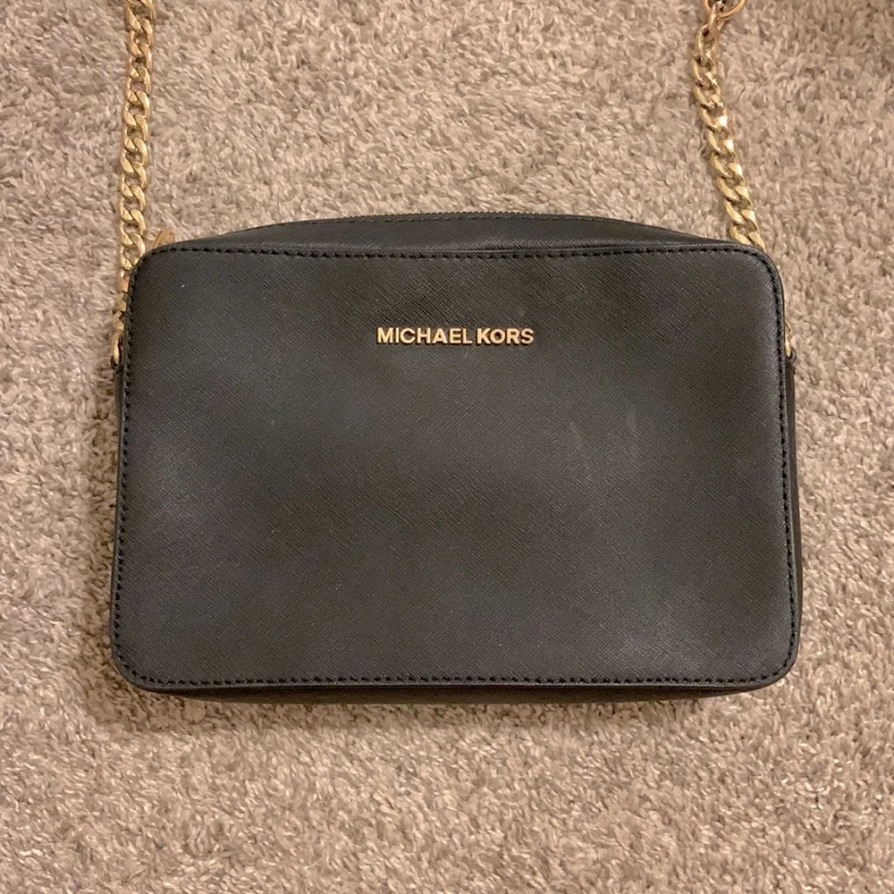 Michael Kors Crossbody Bag - Picture 2 of 6